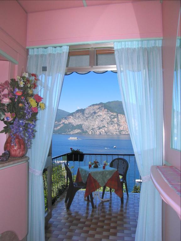 Casa Alessandra Malcesine Exteriér fotografie